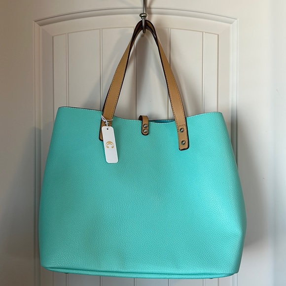 Charming Charlie Tote - Picture 2 of 14